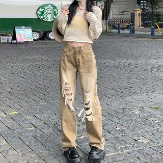 Crop Knit Top / Loose Fit Distressed Jeans