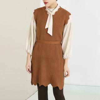 Scallop Trim V-neck Sleeveless Knit Dress