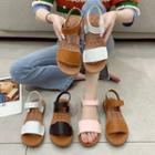 Round-toe Flat Sandals