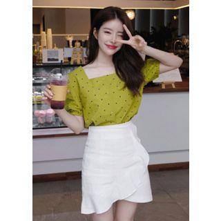 Square-neck Linen Blend Dot Blouse