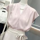 Short-sleeve V-neck Shirt / Shirred Midi A-line Skirt
