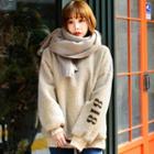 Lettering Loose-fit Fleece Sweatshirt