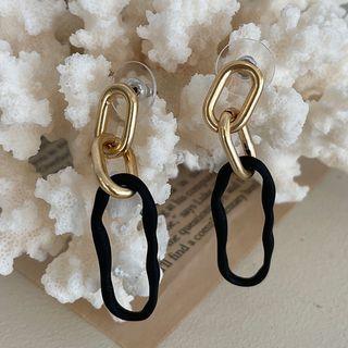 Chain Drop Earrings Black & Gold - One Size