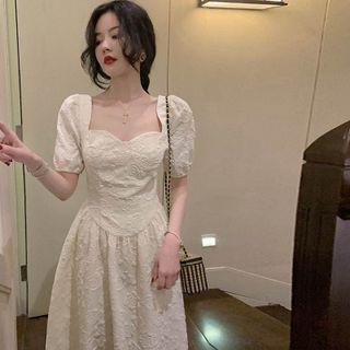 Short-sleeve Square-neck Plain Flower Dress