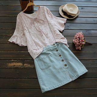 Ruffle-sleeve Tie-neck Embroidery Top