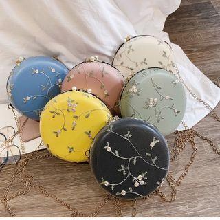 Chain Floral Embroidered Round Crossbody Bag