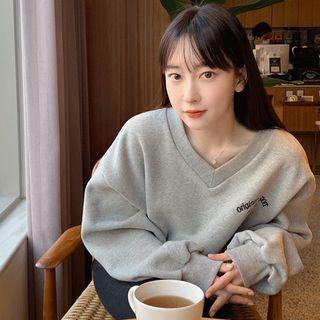 V-neck Letter Crop Sweatshirt