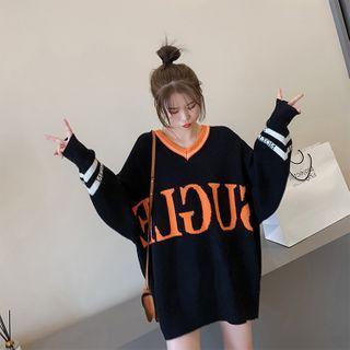 Contrast Trim V-neck Lettering Sweater