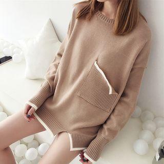 Pocketed Round-neck Sweater