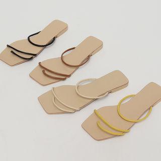 Square-toe Strappy Flip-flops