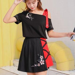 Floral Embroidered Paneled A-line Skirt