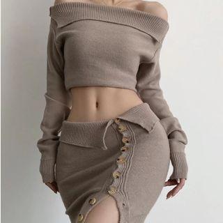 Set: Off Shoulder Knit Crop Top + Slit Mini Skirt