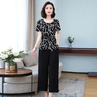 Set: Short-sleeve Print Blouse + Wide-leg Pants