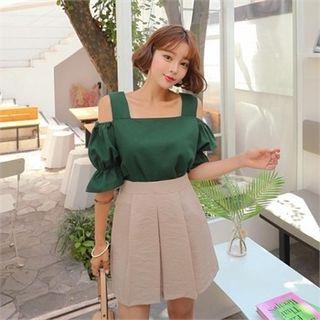 Cutout-shoulder Linen Blend Blouse