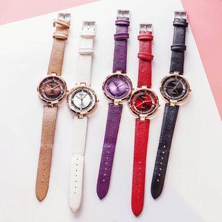 Set: Retro Metallic Strap Watch + Triangle Open Bangle