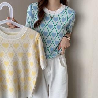 Short Sleeve Crew Neck Heart Knit Top