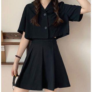 Short Sleeve V-neck Crop Top / A-line Skirt