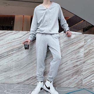 Set: V-neck Sweatshirt + Sweatpants