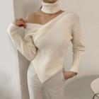 Asymmetric-hem Convertible Knit Top + Neck Warmer