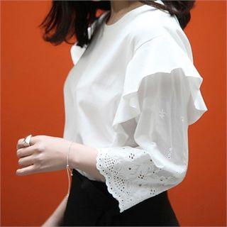 Crochet-trim Ruffled T-shirt