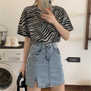 Short-sleeve Zebra Print T-shirt / Washed Mini Denim Pencil Skirt