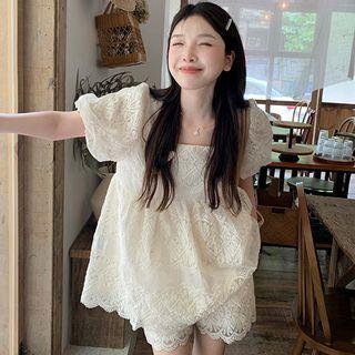 Puff-sleeve Square Neck Lace Flowy Blouse / Shorts