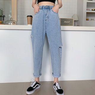 Short-sleeve Cropped T-shirt / Distressed Straight-cut Cropped Jeans