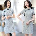 Short-sleeve Floral Print Tasseled Mini Sheath Qipao Dress