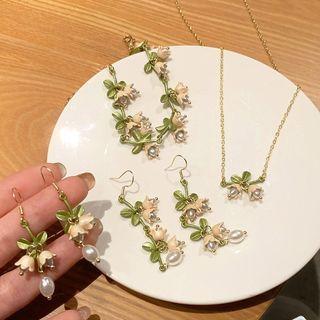 Flower Faux Pearl Alloy Dangle Earring / Bracelet / Necklace (various Designs)