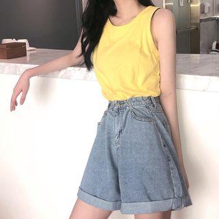 Roll Up Denim Shorts / Sleeveless Plain Tank Top