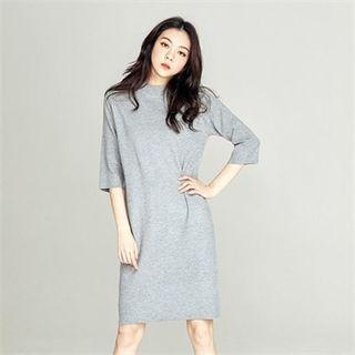 Crew-neck 3/4-sleeve Knit Dress