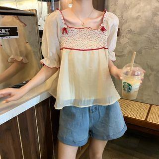Short-sleeve Square-neck Floral Print Top Red - One Size
