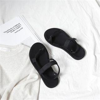 Toe-ring Self-fastener Sandals