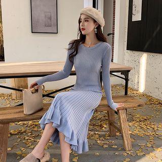 Flared Hem Midi Ribbed Knit Dress