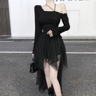 Asymmetrical Cold-shoulder T-shirt / A-line Mesh Skirt
