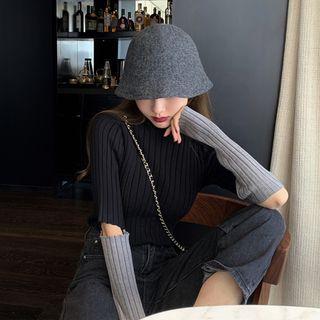 Two-tone Cut-out Sweater Black - One Size