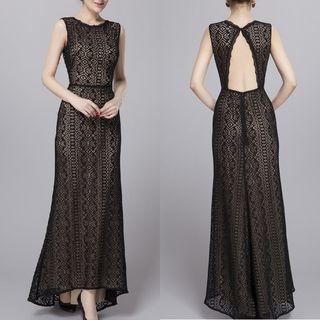 Sleeveless Open Back Sheath Lace Evening Gown