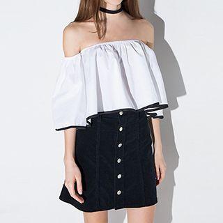 Contrast Trim Off-shoulder Top