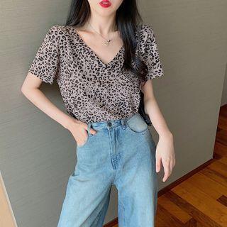 Leopard Print Short-sleeve V-neck T-shirt
