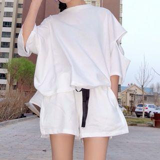 Set: Elbow-sleeve Cutout T-shirt + Sweat Shorts