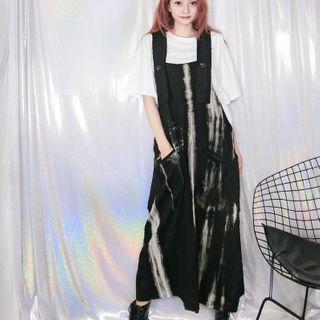 Printed Midi A-line Jumper Dress Graffiti - Black - One Size