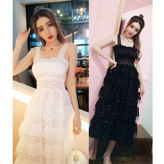 Sleeveless Tiered Midi Lace Dress