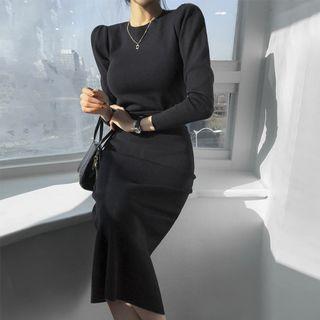 Knit Set: Puff-shoulder Top + H-line Long Skirt