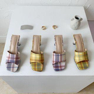 Plaid Spool-heel Sandals