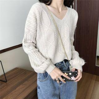 V-neck Cable Knit Cropped Sweater