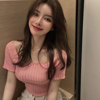 Off-shoulder Knitted Cropped Top
