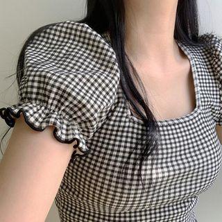 Short-sleeve Square-neck Plaid T-shirt
