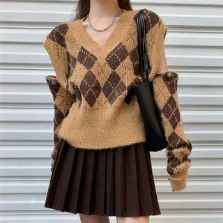 Set: Argyle Print Knit Vest + Arm Sleeves Camel - One Size
