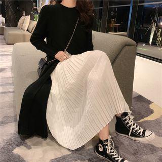 Set: Long Slit Sweater + Sleeveless Pleated Midi Dress Set Of 2 - One Size