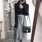 Striped High-waist Skirt / Plain Slim-fit Long-sleeve T-shirt